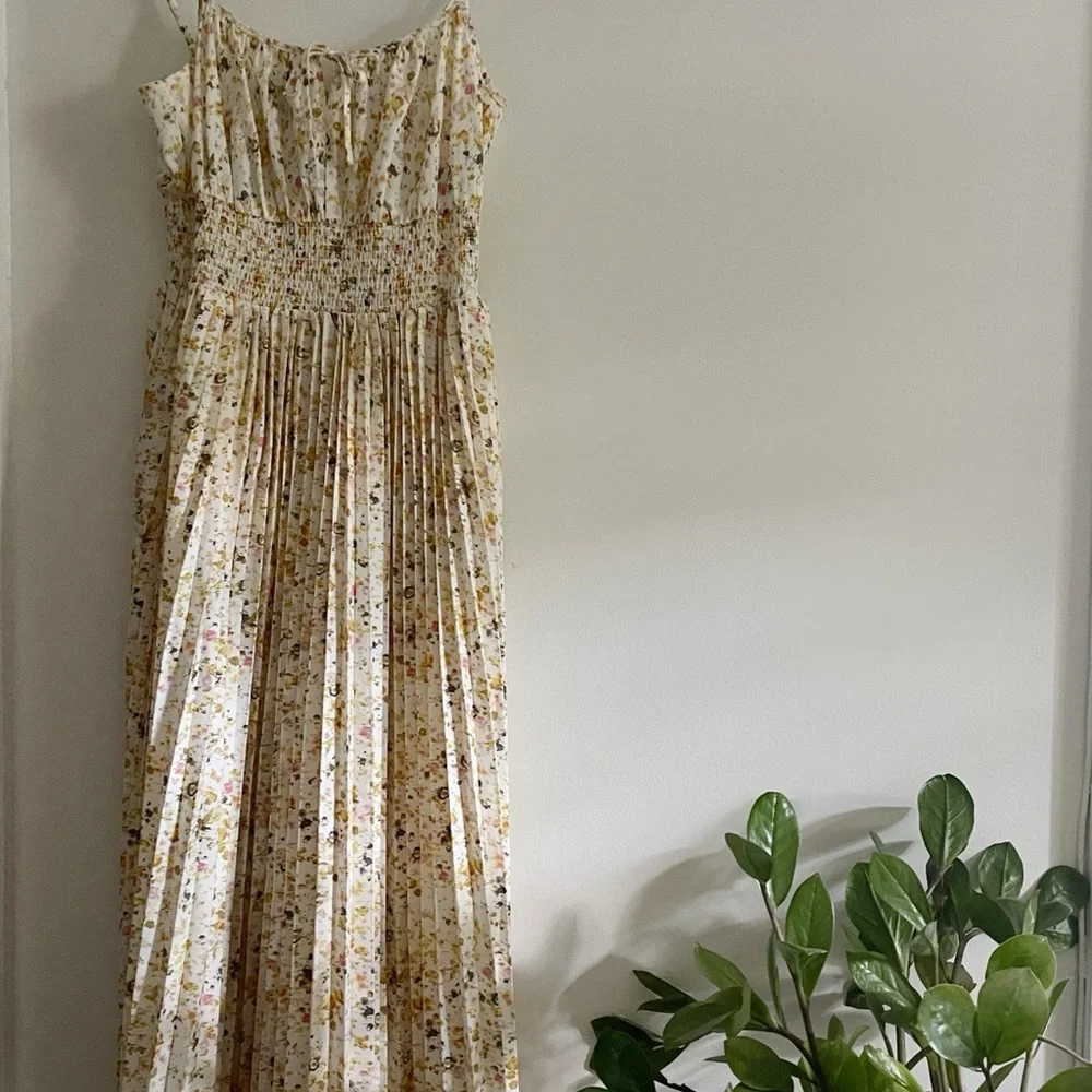 J. Crew Smocked Waist Pleated Dress in Soft Posies - Picture 1 of 4
